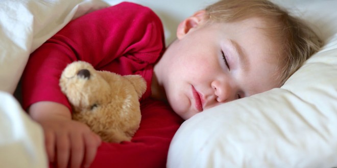 چرا بعضی از بچه ها عادت دارند پیش مادربخوابند؟-درست مصرف کنیم - آموزش همگانی - آگاهی مصرف