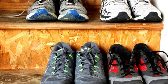 آیا داخل خانه کفش بپوشیم یا نه؟- پایگاه اینترنتی دانستنی در ایران