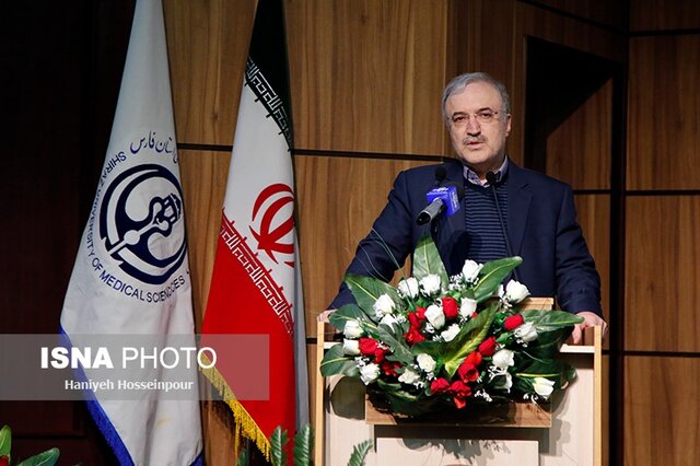 وزیر بهداشت در شیراز